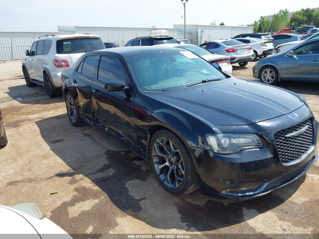 43182253 :رقم المزاد ، 2C3CCABG1HH516285 vin ، 2017 Chrysler 300 300s مزاد بيع