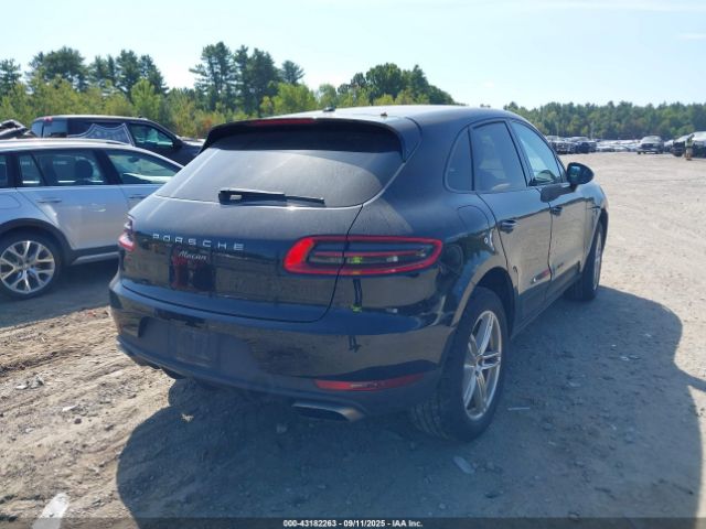 2017 PORSCHE MACAN WP1AA2A59HLB07001 Photo 3
