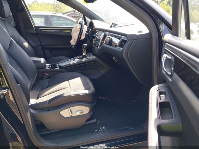 2017 PORSCHE MACAN WP1AA2A59HLB07001 Photo 4