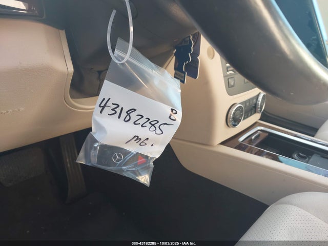 WDCGG8JB5EG332081 Mercedes-Benz 2014