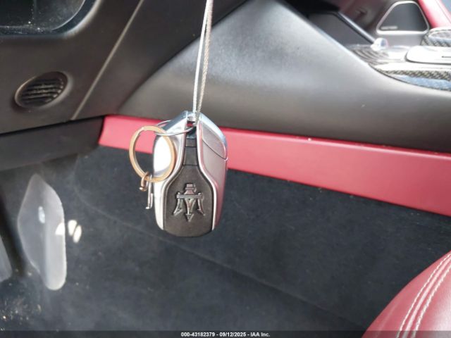 2017 MASERATI LEVANTE ZN661YUL4HX199856 Photo 10