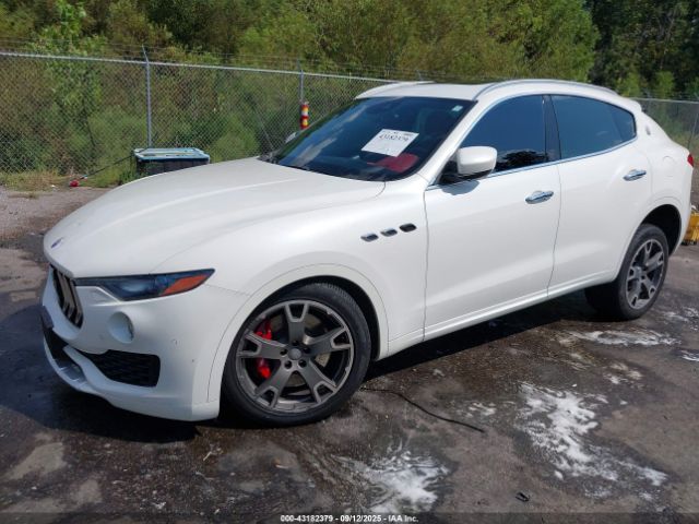 2017 MASERATI LEVANTE ZN661YUL4HX199856 Photo 1