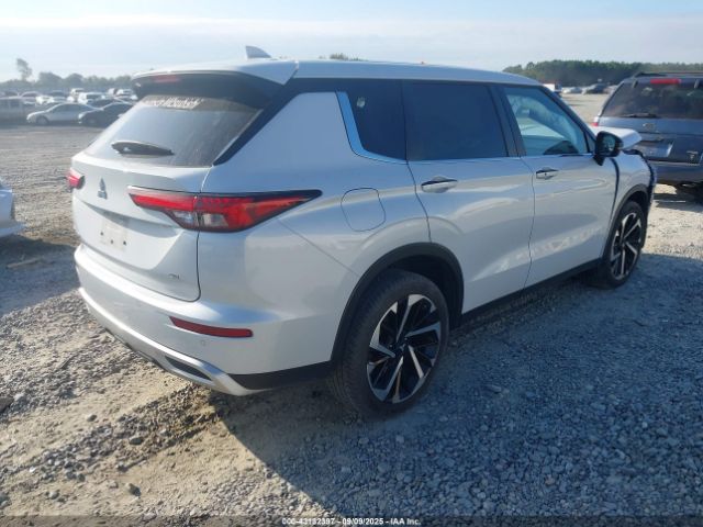 2024 MITSUBISHI OUTLANDER JA4J3VA83RZ043098 Photo 3