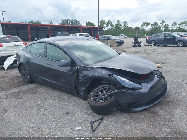 2021 TESLA MODEL 3 5YJ3E1EA1MF077795 Photo 0