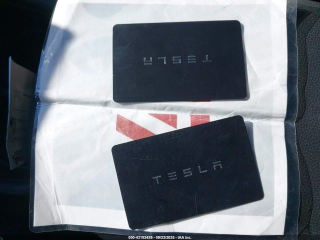 2021 TESLA MODEL 3 5YJ3E1EA1MF077795 Photo 10