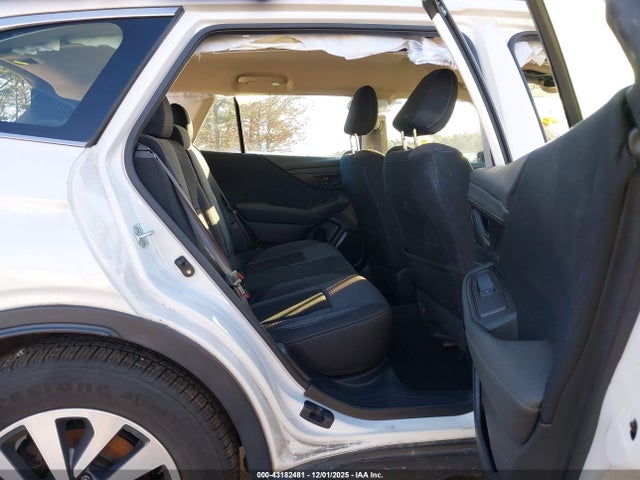 43182481 :رقم المزاد ، 4S4BTAAC7M3136608 vin ، 2021 Subaru Outback مزاد بيع