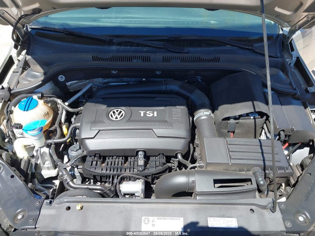 3VWD17AJXFM415599 Volkswagen 1.8t