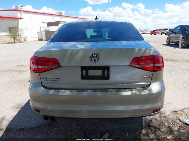 3VWD17AJXFM415599 Volkswagen 1.8t