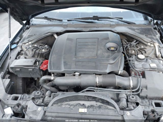 2019 JAGUAR XE SAJAR4FX6KCP49586 Photo 9