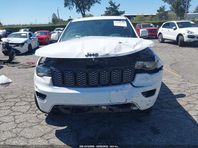1C4RJEAG9JC493867 Jeep 2018