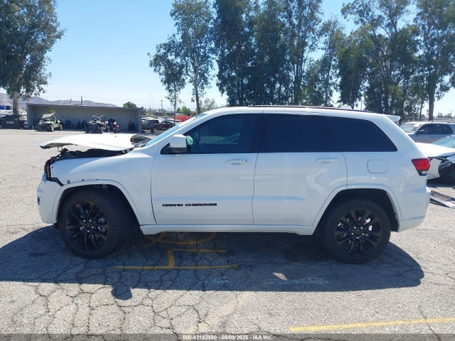 1C4RJEAG9JC493867 Jeep 2018