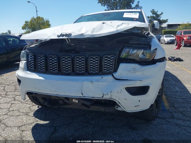 1C4RJEAG9JC493867 Jeep 2018