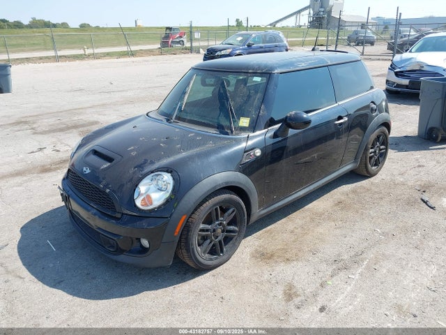2012 MINI COOPER S WMWSV3C50CTY28536 Photo 1