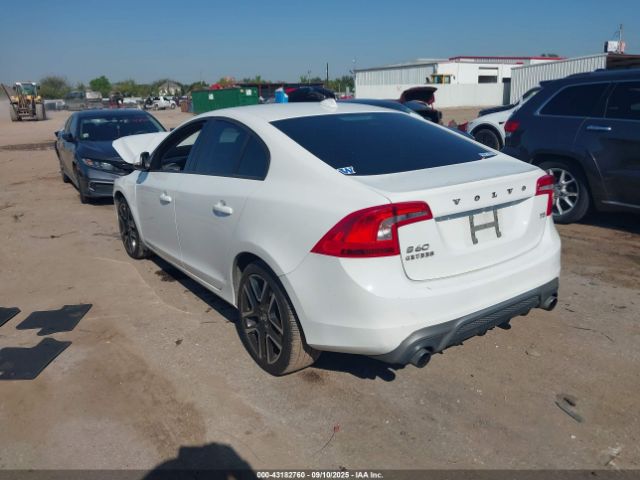 2018 VOLVO S60 YV126MFL6J2456360 Photo 2