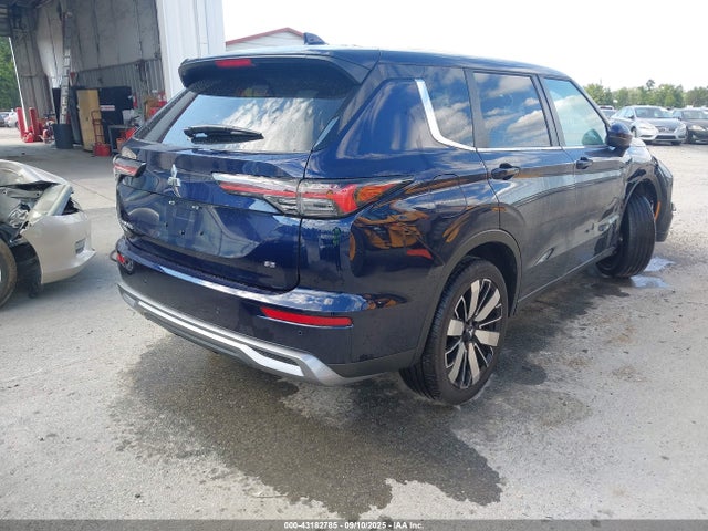 2025 MITSUBISHI OUTLANDER JA4J3VA87SZ015679 Photo 3