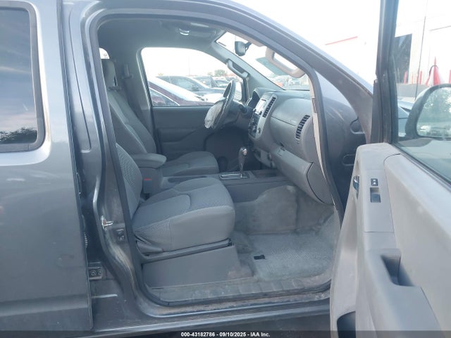 1N6AD0FV0GN760547 Nissan 2016