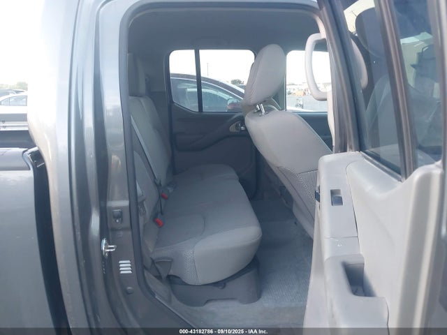 1N6AD0FV0GN760547 Nissan 2016