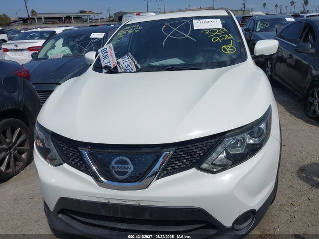 JN1BJ1CP4KW216067 Nissan 2019