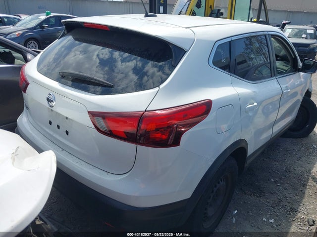 JN1BJ1CP4KW216067 Nissan 2019