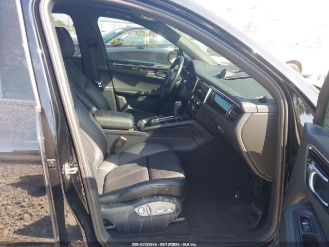 2024 PORSCHE MACAN WP1AA2A58RLB14930 Photo 4