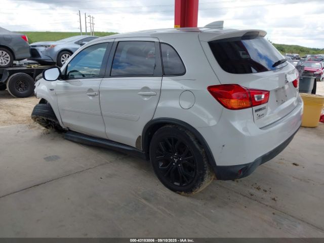 2017 MITSUBISHI OUTLANDER SPORT JA4AP3AU9HZ068060 Photo 2