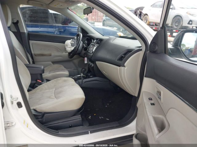 2017 MITSUBISHI OUTLANDER SPORT JA4AP3AU9HZ068060 Photo 4