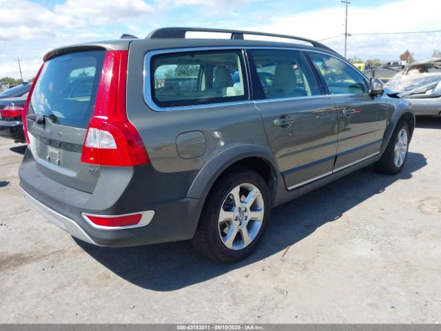 2011 VOLVO XC70 YV4940BZ1B1101582 Photo 3