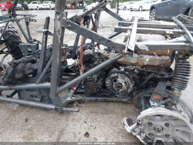 2022 CAN-AM COMMANDER 3JB1KAX44NK000020 Photo 8