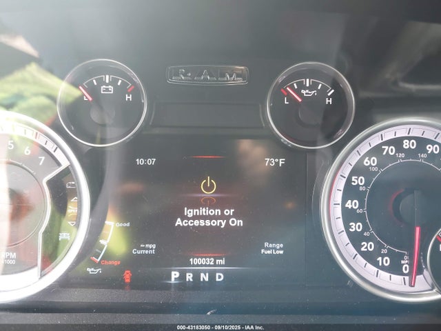 2015 RAM 1500 1C6RR7UT5FS783816 Photo 6