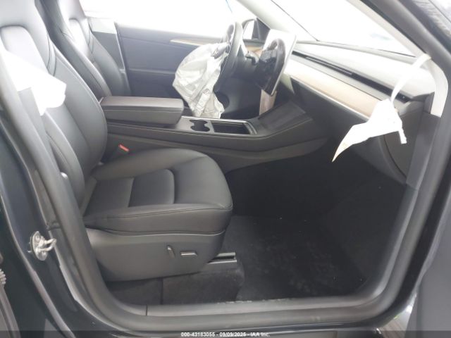 2024 TESLA MODEL Y 7SAYGDEE1RA269195 Photo 4