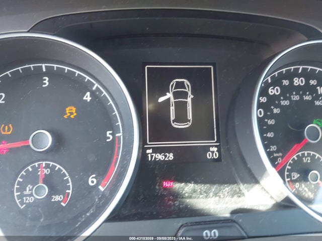 Volkswagen 2015 2015 3VW2A7AU1FM047377 Image 15