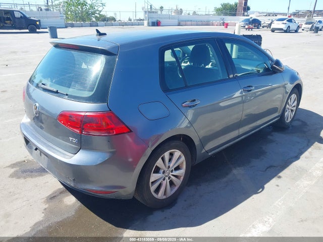 Volkswagen 2015 2015 3VW2A7AU1FM047377 Image 4