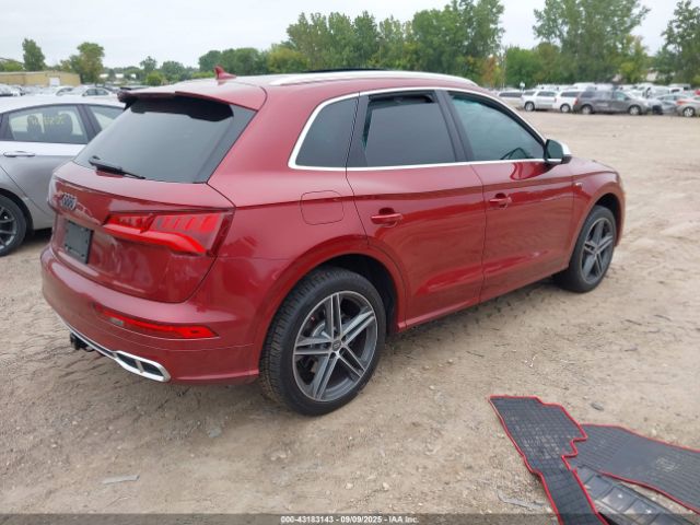 2018 AUDI SQ5 WA1A4BFY1J2031985 Photo 3