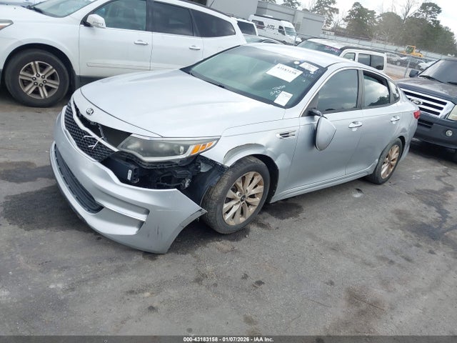 Продаж на аукціоні авто 2018 Kia Optima Lx, vin: 5XXGT4L30JG253192, номер лоту: 43183158