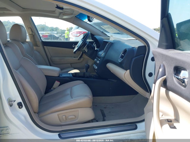Nissan 2014 2014 1N4AA5AP4EC443094 Image 5