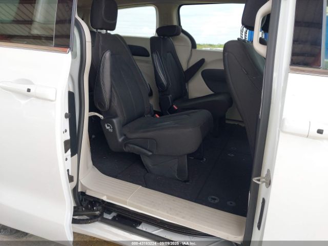 2022 CHRYSLER VOYAGER 2C4RC1CG9NR223096 Photo 7