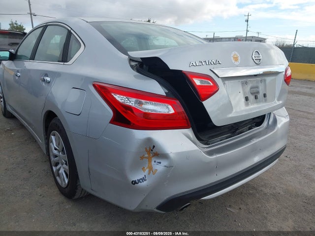 1N4AL3AP5HN305748 Nissan Altima 2.5/2.5 S/2.5 Sl/2.5 Sr/2.5 Sv