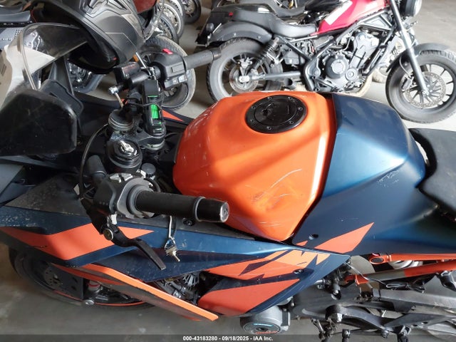 KTM Rc 2022 MD2JYJ40XNC215463 Image 14