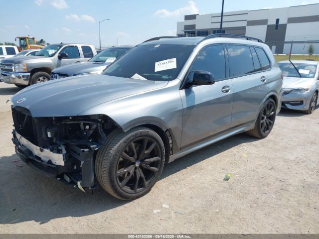 2023 BMW X7 5UX33EM09P9N85404 Photo 1
