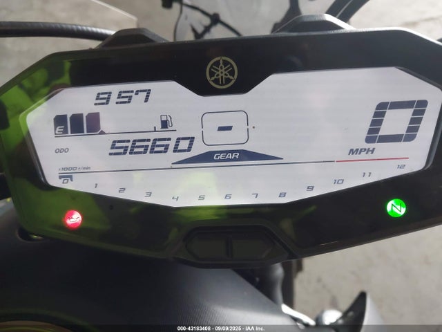 Yamaha FZ07 2016 JYARM06E7GA010958 Image 7