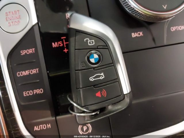 2022 BMW 330I 3MW5R7J0XN8C68017 Photo 10