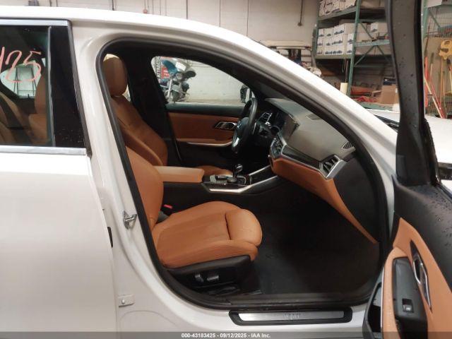 2022 BMW 330I 3MW5R7J0XN8C68017 Photo 4