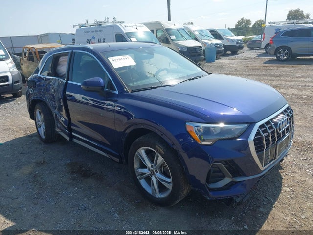 2022 AUDI Q3 WA1DECF35N1043394 Photo 0