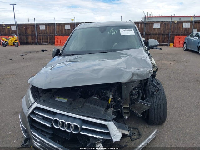 Audi Q7 2017 WA1LAAF71HD024777 Image 11