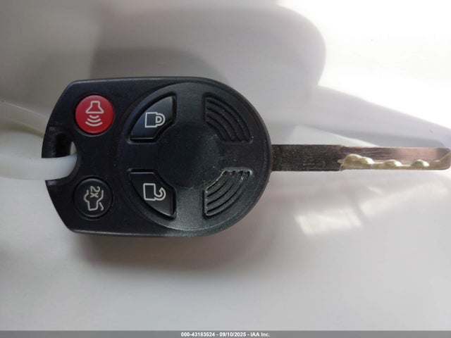 1FADP5AU1GL116818 Ford 2016