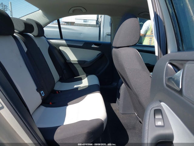 Продаж на аукціоні авто 2015 Volkswagen Jetta 2.0l Tdi S, vin: 3VWLA7AJXFM263299, номер лоту: 43183566