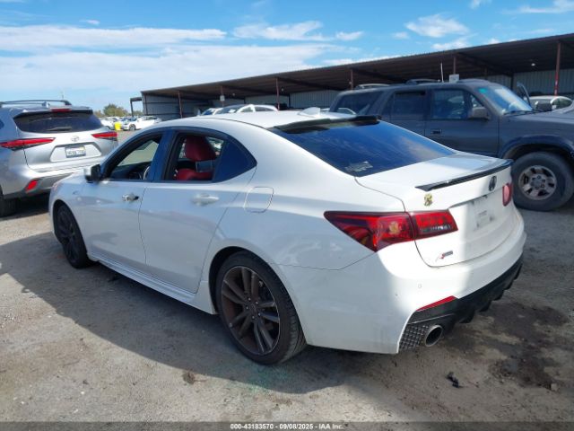 2018 ACURA TLX 19UUB2F60JA009460 Photo 2