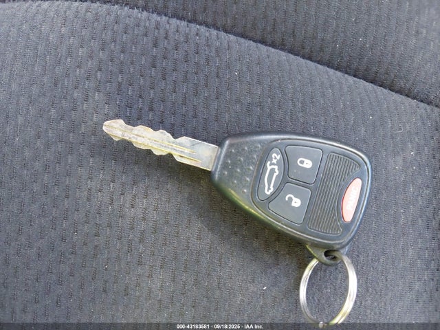 Chrysler 200 2014 1C3CCBBG7EN117020 Image 11
