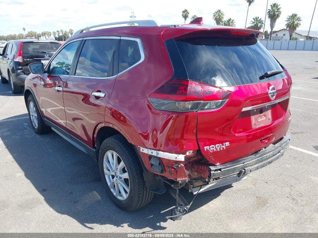 5N1AT2MV3JC768256 Nissan Rogue