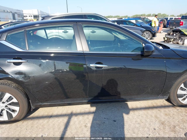 Nissan 2023 2023 1N4BL4BVXPN395467 Image 13